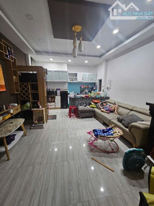 Bán Nhà Gần Aeon Mall Quận 8. HXH Ô Tô, 94m² Nở Hậu, Tương Lai Ra Mặt Tiền 16m. Giá 9,5 tỷ