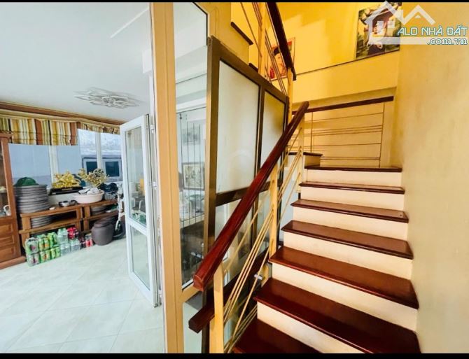 MẶT PHỐ THÔNG PHONG- LÔ GÓC 3 THOÁNG - KINH DOANH - MẶT TIỀN RỘNG - VỊ TRÍ ĐẮC ĐỊA- SỔ NỞ