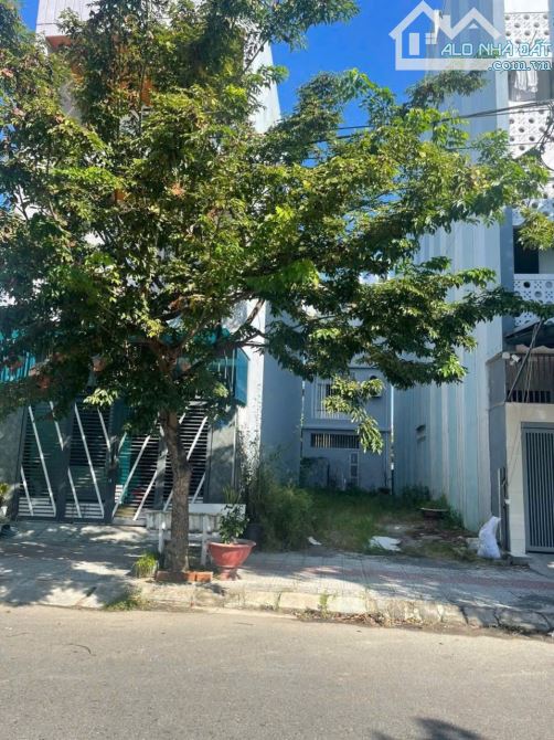 BÁN ĐẤT ĐƯỜNG 7M5 ĐỖ QUỲ HƯỚNG ĐÔNG NAM – HƯỚNG RA CÔNG VIÊN, GẦN CẦU HOÀ XUÂN