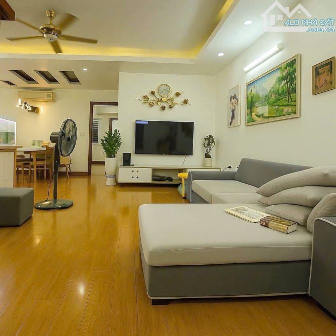 🏡 Bán căn hộ 18T1 Lê Văn Lương – 3 ngủ rộng, 112m², 9.45 tỷ ✨