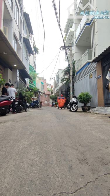 NHÀ ĐẸP HẺM 6M THÔNG👉 HOÀNG HOA THÁM - 4 TẦNG ( 4x14 ) - CHỈ 10,99 Tỷ - BÌNH THẠNH.