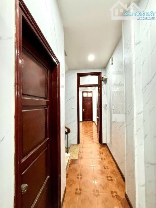 Bán nhà phố Nguyễn Huy Quang  ô chợ dừa quận đống đa