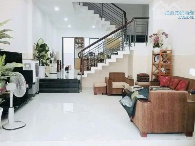 NHÀ ĐẸP GÒ VẤP – 90M² – 4 TẦNG – 5 PHÒNG NGỦ – NỘI THẤT CAO CẤP – NHỈNH 7 TỶ