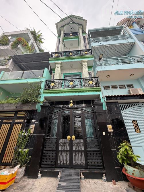 SIÊU PHẨM - 5 TẦNG - BÌNH TRỊ ĐÔNG - GẦN AEON MALL BÌNH TÂN  Nhà mới đẹp lung linh,