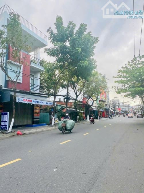 BÁN GẤP LÔ ĐẤT CĂN HỘ SÁT BIỂN NGUYỄN TẤT THÀNH – 165M² NGANG 6M – GIÁ CHỈ 7,X TỶ!