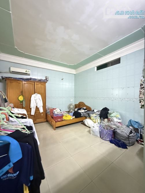 Chính chủ cần bán nhanh căn nhà 3 tầng mặt tiền đường cách mạng tháng 8. Khuê Trung cẩm lệ