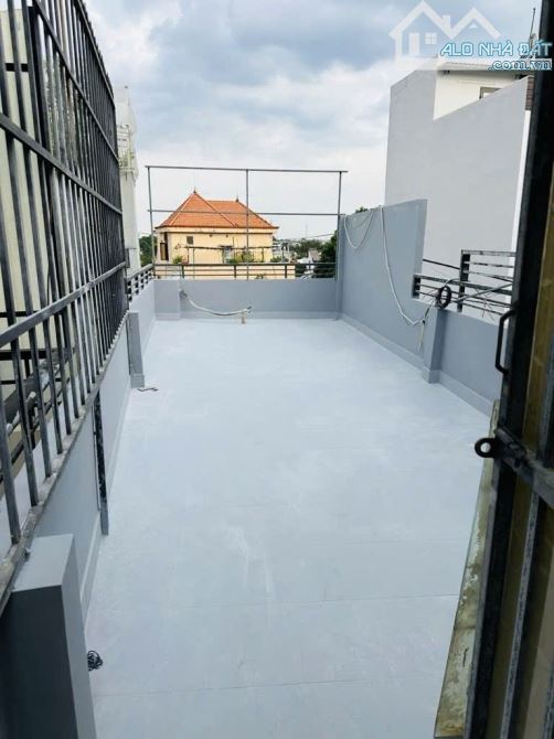 Đường nhựa 8m - Khu dân cư - Nhà mới 2 tầng 56m2 - 5.2 tỷ TL - Dòng tiền - 1p XLHN, Metro