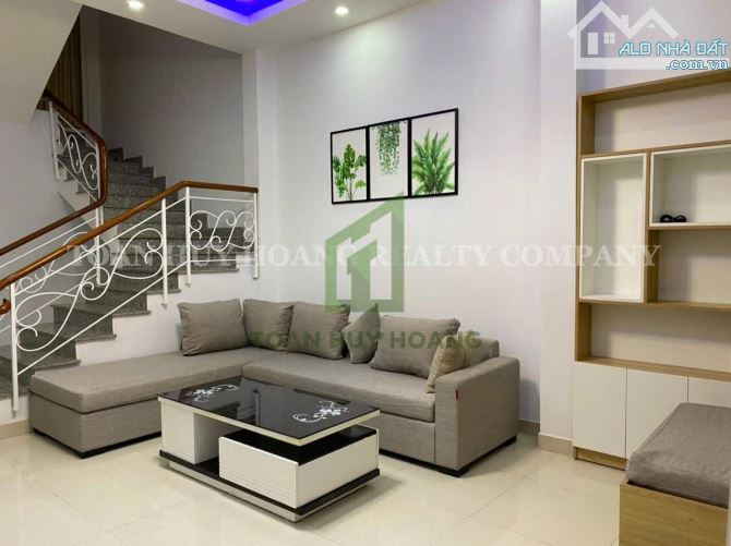 Nhà 3 Tầng 3 Phòng Ngủ Khu Phạm Văn Đồng – D349