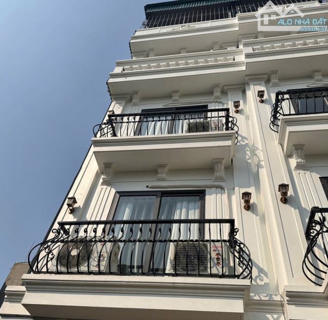 VIEW HỒ ĐẦM TRANH - Ô TÔ ĐỖ CỔNG - GẦN CHỢ - GẦN TRƯỜNG HỌC CÁC CẤP - KHÔNG GIAN SỐNG THO