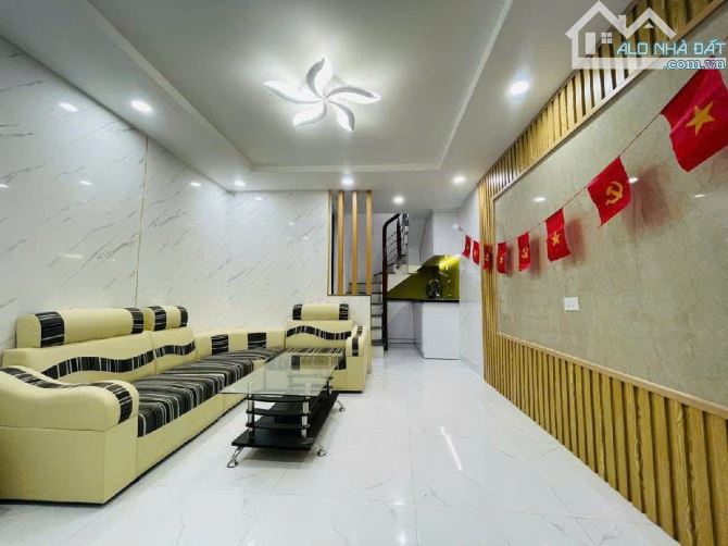 SIÊU PHẨM - NHÀ ĐẸP VĂN CHƯƠNG 4 TẦNG - 5.65 TỶ- TT ĐỐNG ĐA - tiện ích ngập tràn