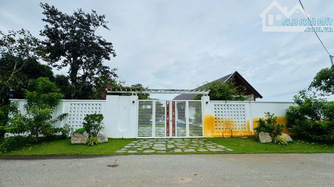 CĂN NHÀ VƯỜN RỘNG 20M ngay CHỢ LÁNG DÀI GẦN BIỂN LỘC AN🏝️🏝️ ------ Dt: ngang 20x23m