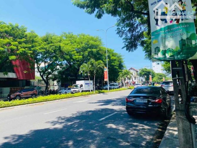 NHÀ MẶT TIỀN KINH DOANH  RỘNG - GẦN SÔNG HÀN MÁT MẺ - ĐƯỜNG 30M, VỈA HÈ RỘNG