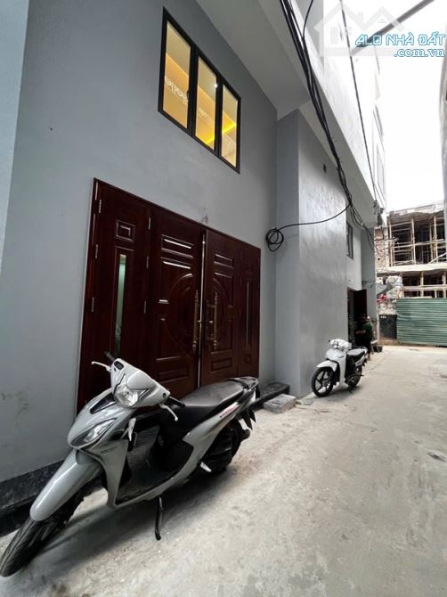 Bán nhà Việt Hưng, thang máy,  6 tầng, full nội thất, 7.8 tỷ