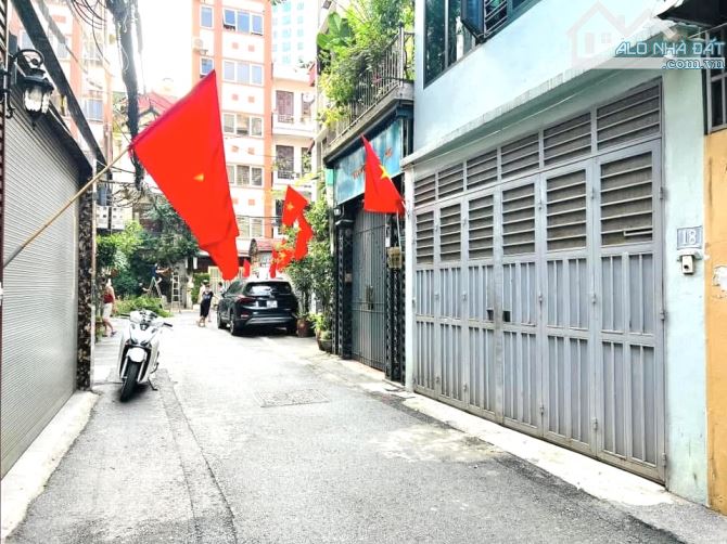 Bán nhà phố Vương Thừa Vũ quận Thanh Xuân 90m2 MT4.5m-4 Tầng Ô Tô Tránh,Ở Kinh Doanh Đẹp