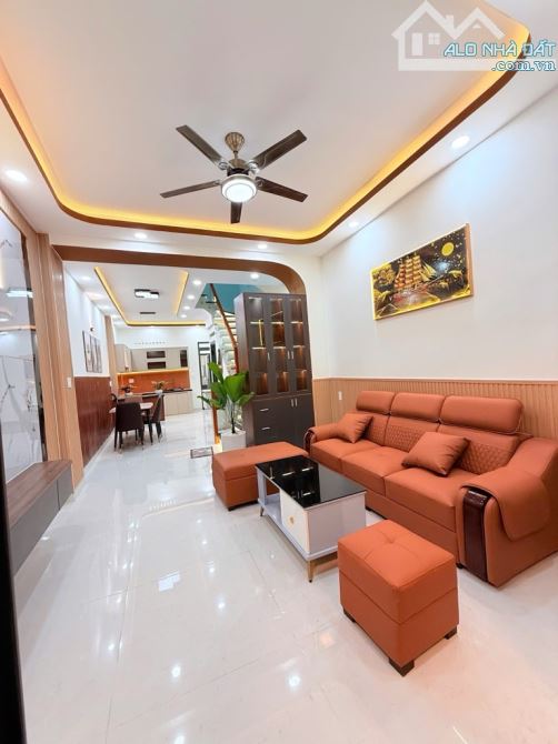 NHÀ ĐẸP 65M² – HẺM XE HƠI – TẶNG FULL NỘI THẤT – CHỈ 6.18 Ty