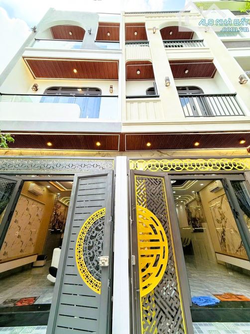 SIÊU PHẨM 4 TẦNG 4PN, 50m2 (4x12,5) - HẺM XE HƠI ĐẬU SÁT NHÀ - HOÀN CÔNG ĐỦ - GIÁP QUẬN 1.