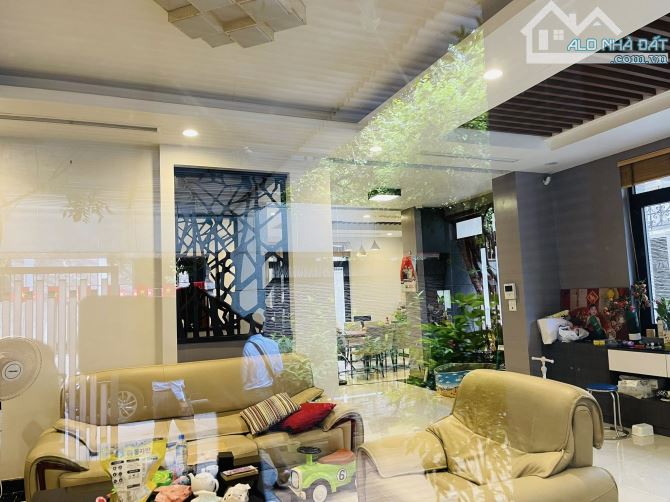 Chính chủ bán biệt thự Linh Đàm 200m,MT mênh mông, nhà đẹp giá đầu tư, vị trí hiếm nhà bán - 10