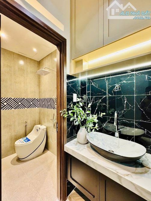 BÁN NHÀ HẺM XE HƠI ĐƯỜNG TRẦN NÃO, QUẬN 2, GIÁ 6 TỶ 310 TRIỆU (5,2mx18m) GẦN CÔNG VIÊN SG - 10