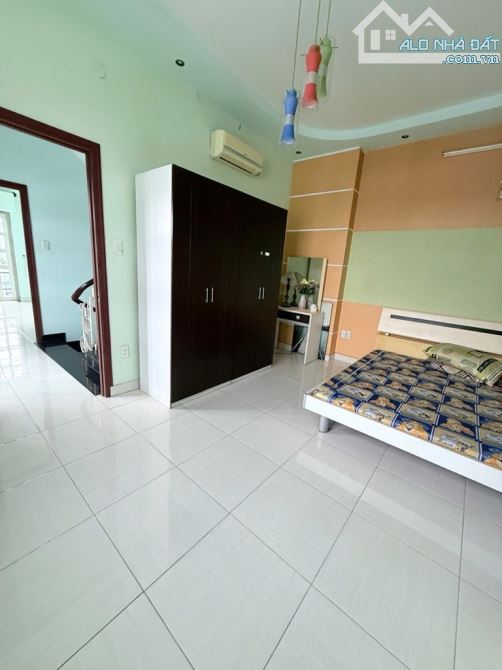 🔥CĂN GÓC 2 MẶT HẺM XE TẢI - NGANG LỚN 5.6 m - 98.2M2 - 4 TẦNG BTCT - 11.8TỶ TL - 10