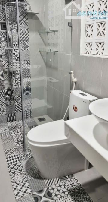 🏡MÌNH CHỦ CHO THUÊ NHÀ SIÊU ĐẸP VỪA Ở VỪA KINH DOANH GÓC NGÃ 4 CHU HUY MÂN - VÂN ĐỒN - 11