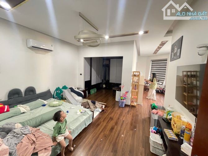 Nhà đẹp,Hệ thống điện thông minh từ xa, có gara ô tô... Ngay Vincom Biên Hoà ✅ Gần CSTG - 1