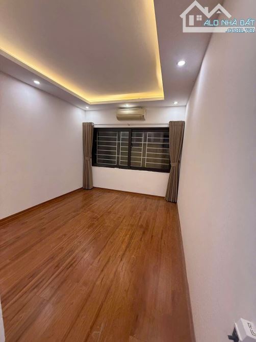 Bán nhà Trần Khát Trân Hai Bà Trưng 10m ra Phố - 1