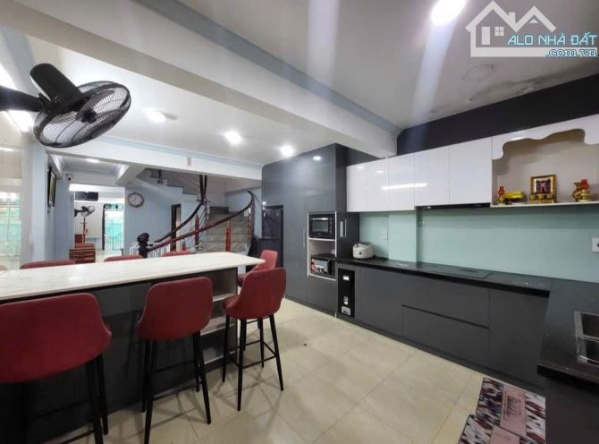 NHÀ 5 TẦNG FULL NỘI THẤT KIỆT Ô TÔ BÀ TRIỆU,XUÂN PHÚ TRUNG TÂM TP. HUẾ GIÁ CHỈ 7,5 TỶ TL - 1