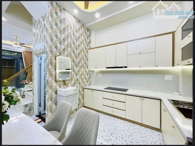 Nhà mới Phạm Văn Chiêu Gò Vấp-37m2-4 Tầng chỉ 6 tỷ-Hẻm xe hơi 1 trục - 1