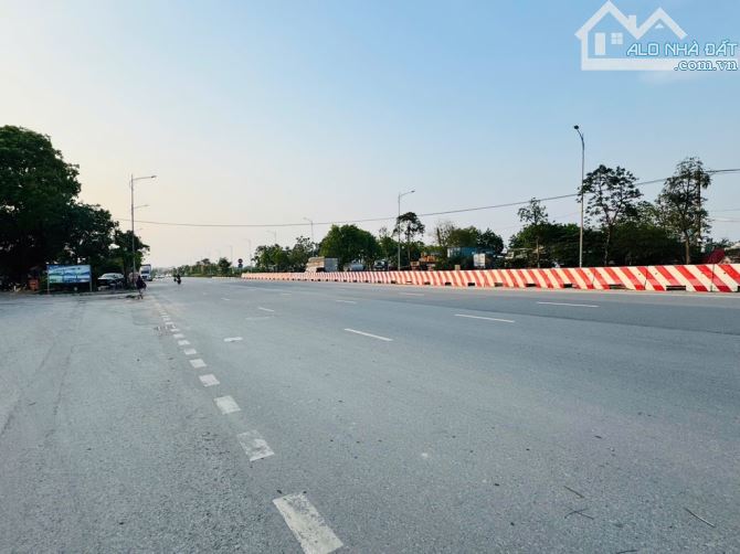 NHÀ CẤP 4–Ở HOẶC CHO THUÊ TẠO DÒNG TIỀN-Ô TÔ VÀO ĐẤT–CÁCH KCN BẮC THĂNG LONG 400M - 1