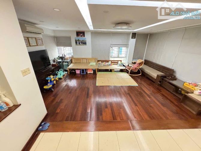 PHÂN LÔ TRUNG KÍNH TO - CĂN GÓC 3 MẶT THOÁNG – Ô TÔ - 12M RA PHỐ - DT 78m² 37 TỶ - 1