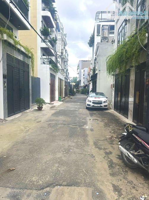 BÁN NHÀ MỚI ĐẸP FULL NỘI THẤT - TCH QUẬN 12 - GIÁ 8.1tỷ - 1