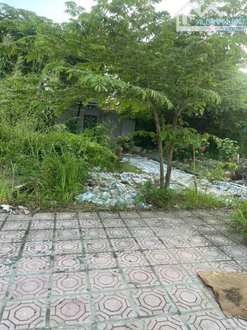 SIÊU PHẨM BÁN ĐẤTKHU  PHÂN LÔ  HInde DỊCH VỤ THĂNG LONG  MT 7,6M  Ô TÔ  TRÁNH NHAU - 1