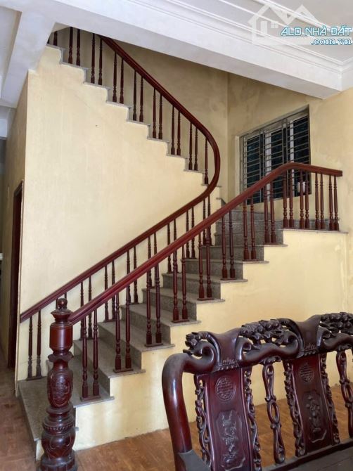 🏡 SẴN NHÀ 3 TẦNG Ở NGAY – ĐẦU TƯ SINH LỜI CAO – Ô TÔ VÀO TẬN NHÀ - ĐƯỜNG RỘNG OTO TRÁNH V - 1