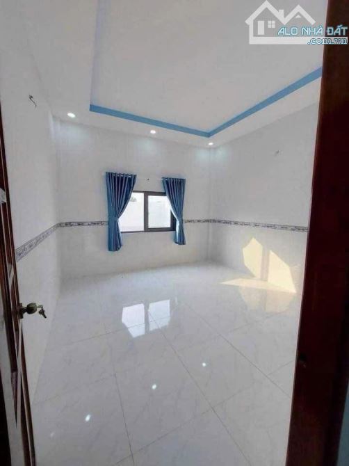 🏡 CẦN BÁN NHÀ 1 TRỆT 2 LẦU – DT 5x15M – GIÁ CHỈ 4 TỶ 1 – CÓ CHỖ ĐỂ Ô TÔ TRONG NHÀ - 1