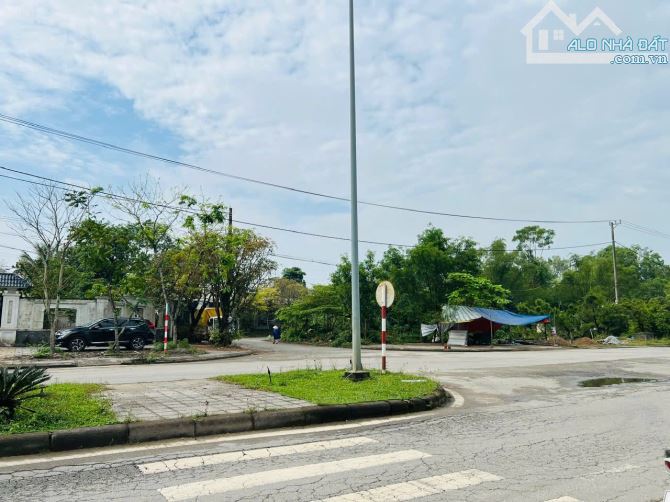 Lô góc 482 m2 mặt tiền Võ Văn Kiệt gần làng Đại Học Huế - 1