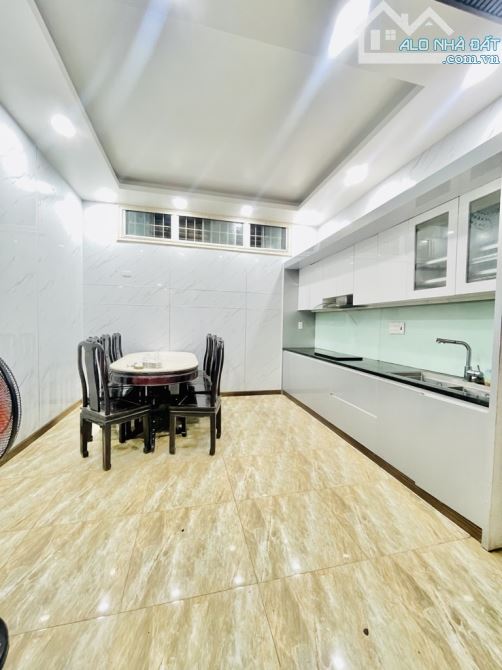 CHÍNH CHỦ BÁN NHÀ NGUYỄN HY QUANG – KHU ĐẸP NHẤT ĐỐNG ĐA – NGÕ THÔNG 5M – 20M RA PHỐ – Ở S - 1