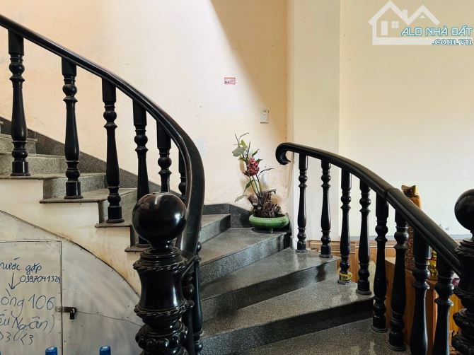 🆘️ HẠ 5 TỶ: Nhà 3 Tầng 306m2 Mặt tiền Lê Văn Hiến, gần BV, TTHC Quận Ngũ Hành Sơn, - 1