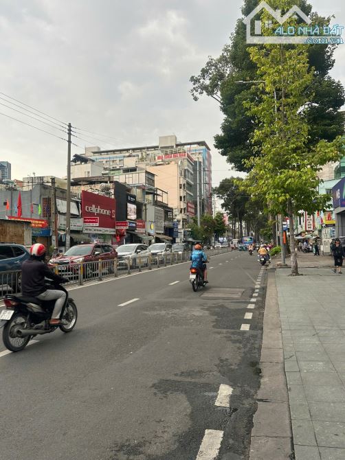 Siêu vị trí MT Nguyễn Thị Minh Khai Ngang 6M nở hậu. Giá: 48 tỷ. HĐT: 65TR/Tháng - 1