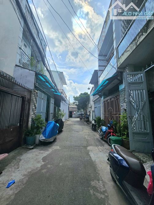 BÌNH TÂN - AO ĐÔI - XE TẢI ĐỖ CỬA NHÀ BÁN 4X10 HẺM THÔNG CHỈ 4,2TỶ TL - 1