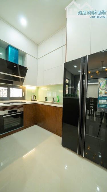 Bán nhà Xuân Đỉnh, 40m2 hơn 8 tỷ, gần CV Hoà Bình, ô tô, ngõ thông, nội thất VIP ở ngay - 1