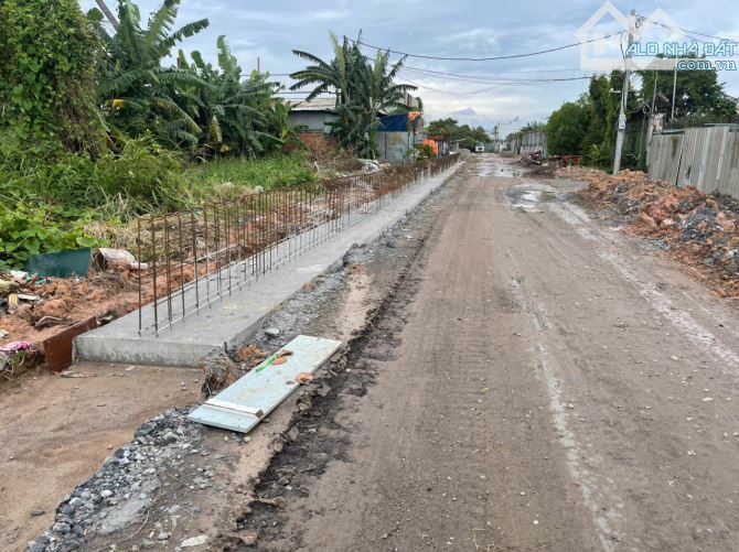 Bán 400m2 đất mặt tiền kênh An Phú Đông, Quận 12, gần sông Sài Gòn giá 13 tỷ tl - 1