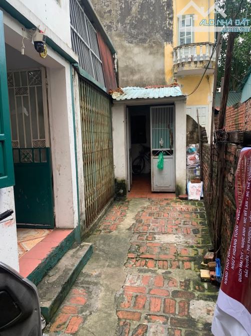 Bán đất BA ĐÌNH. Đất vàng còn sót lại. Gần Ô TÔ. Diện tích: 32m, rộng: 4m. Giá: 5,98 tỷ - 1