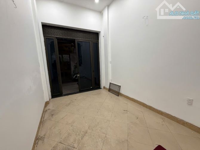 CHÍNH CHỦ CẦN BÁN NHÀ NGÕ LỆNH CƯ – ĐỐNG ĐA  DT 34/38M², 5 TẦNG, MT 3.2M, NGÕ NÔNG GẦN PHỐ - 1