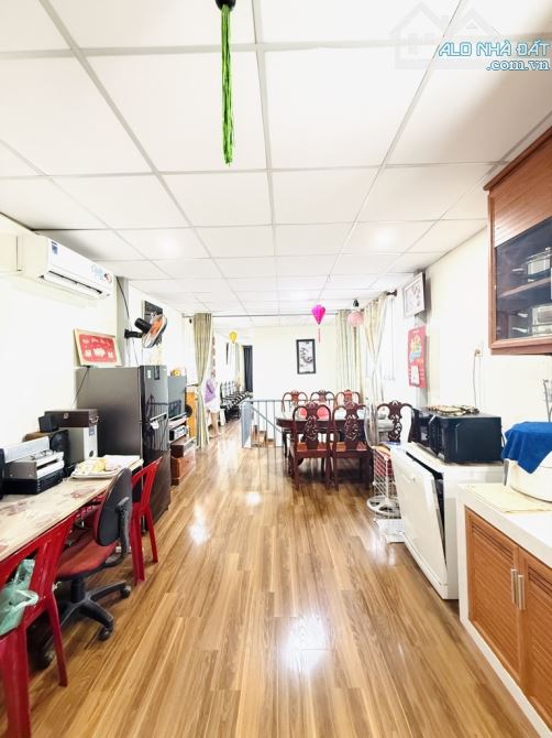Bán nhà Gò Vấp 3 tầng hẻm xe hơi đường Nguyễn Văn Công Phường 3 giá 5 tỷ 700 TL 56m2 - 1