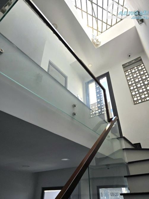 BÁN NHÀ MỚI ĐẸP SÁT HXH TRẦN BÌNH TRỌNG, P5 BÌNH THẠNH, 1 TRỆT 3 LẦU ST, CHỈ 7,8 TỶ - 1