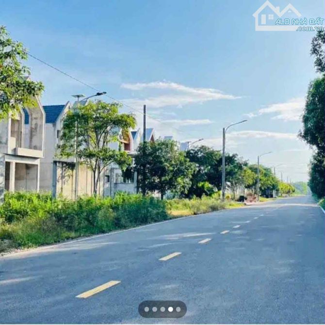 THANH LÝ DUY  NHẤT 1 LÔ CUỐI 800TR 7mđường nhựa 10m đèn đường xã Đất Đỏ - TP HCM. - 1