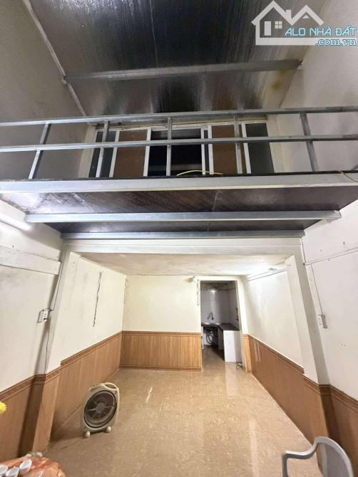 Bán gấp căn nhà 56m2 ở Thới Tam Thôn Hóc Môn giá 900 triệu sổ hồng riêng - 1