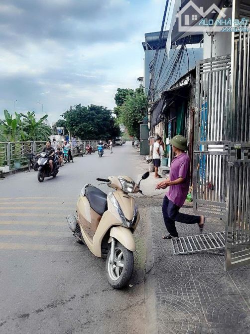 Nhà & đất Khuyến Lương – 3 tầng kiên cố, sổ đỏ, cho thuê full, giá chỉ từ 4.98 tỷ - 1