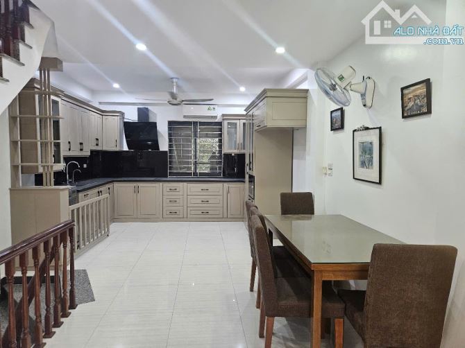 CHỦ GỬI BÁN GẤP LÔ CẠNH GÓC MAN BỒI GỐC GĂNG-ĐƯỜNG 16M -VIEW TRƯỜNG HỌC,DT 55M-5 TẦNG - 1