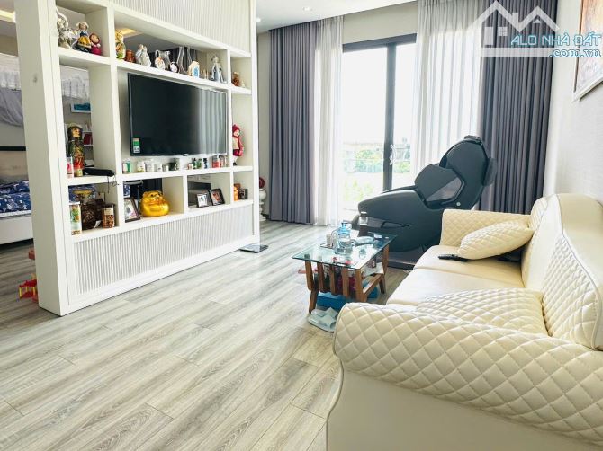 Bán căn nhà biệt thự Đảo Nổi, Khuê Trung,quận Cẩm Lệ,diện tích đất 367m - 1